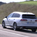VW ゴルフR ヴァリアント、これが新型モデルの0-100km/h加速4.6秒の加速！ - VW Golf R Estateoo6