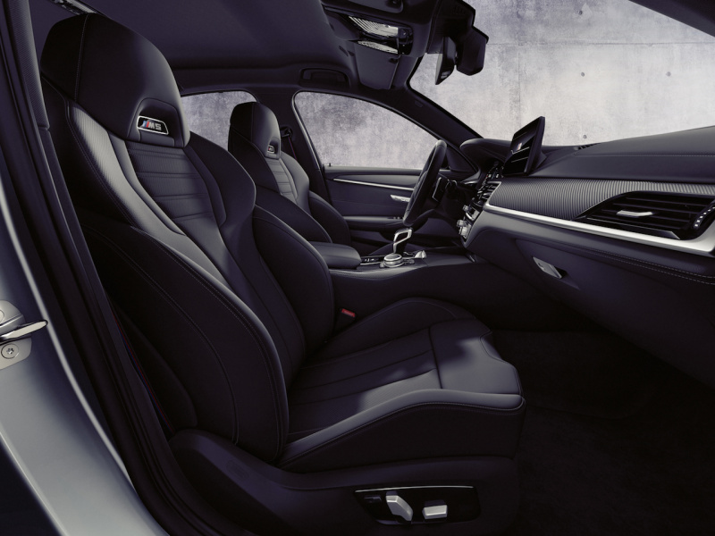 「新型「BMW M5」「M550i xDrive」が登場。先進安全装備やテレマティクスを大幅に進化【新車】」の3枚目の画像