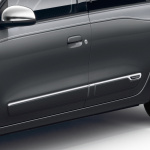 シルバーグレーのボディカラーをまとう「ルノー トゥインゴ サンドレ」が100台限定で発売【新車】 - RENAULT TWINGO III (B07)