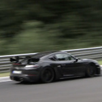 ポルシェ最高クラスの加速！　ケイマンGT4 RSがニュルブルクリンクを疾走 - Porsche Cayman GT4 RS3