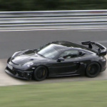 ポルシェ最高クラスの加速！　ケイマンGT4 RSがニュルブルクリンクを疾走 - Porsche Cayman GT4 RS5