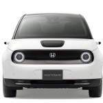 人に近く親しみを感じるEVを。新型「Honda e」のアイコニックなデザインとは？ - hondae-3