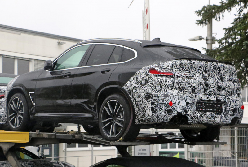 「BMW X4改良型は巨大グリルを採用!?　最強「M」プロトタイプをスクープ」の6枚目の画像