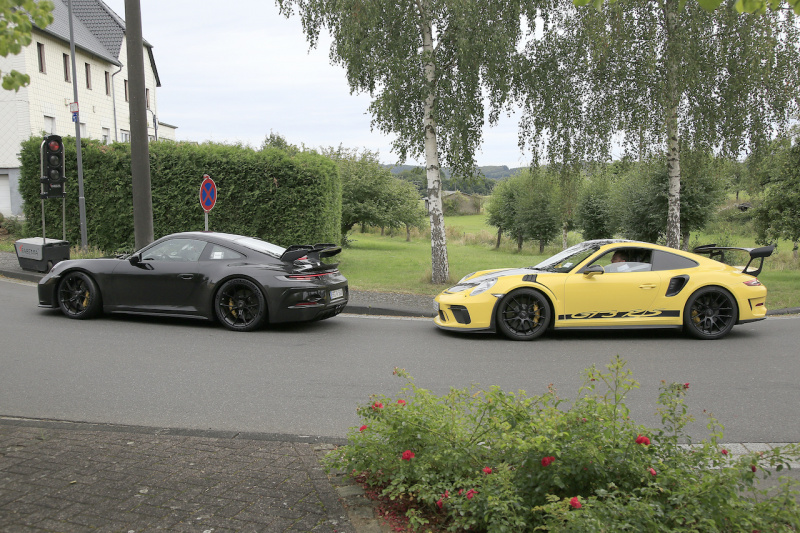 「ポルシェ 911 GT3次期型 vs 先代GT3 RS…その違いは？」の3枚目の画像