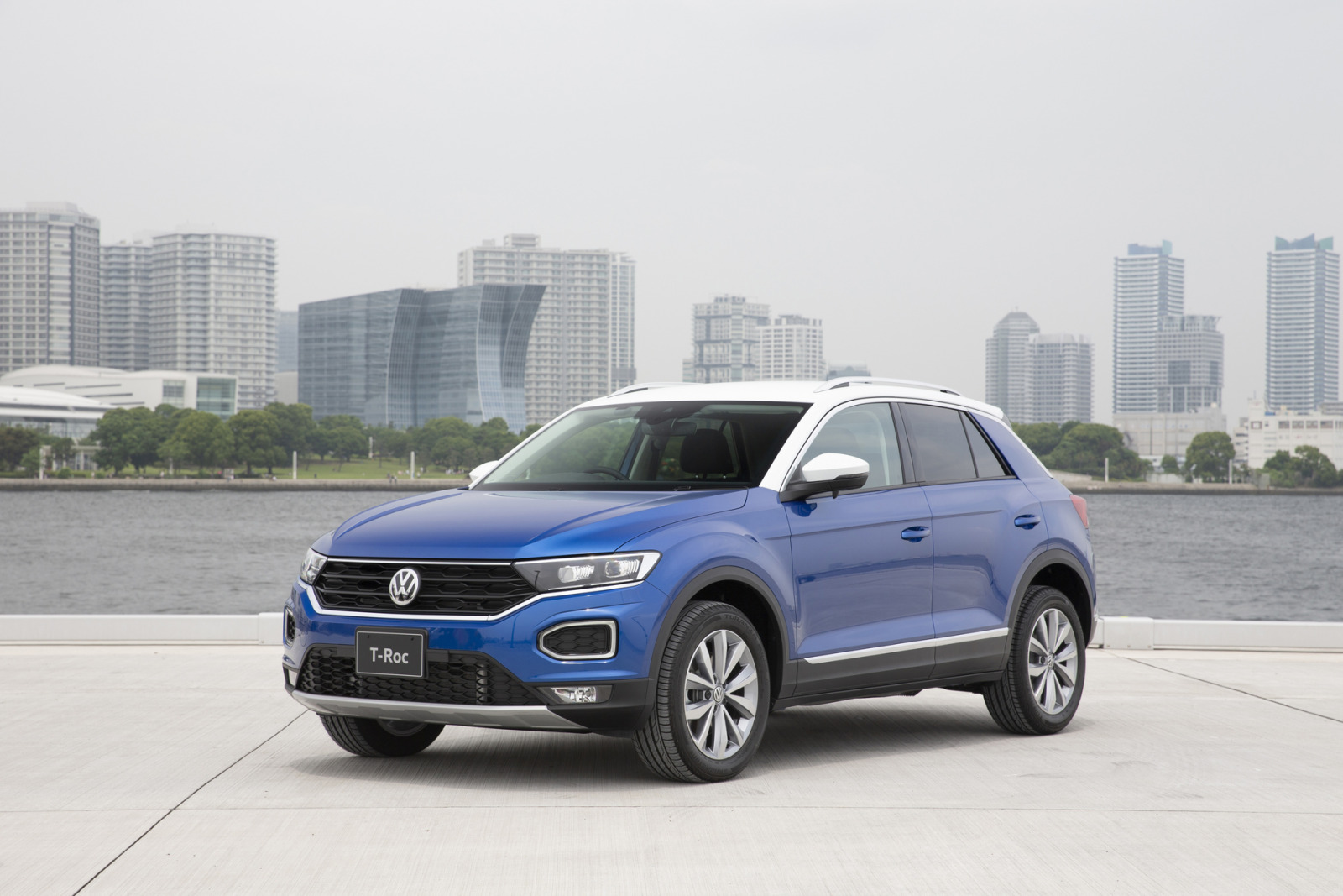 Фольксваген t-roc. Фольксваген 2020 t-roc. Фольксваген авто 2020. Volkswagen t-roc салон. Volkswagen t roc 2020.