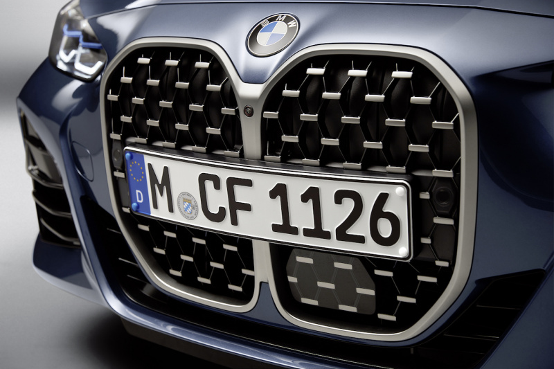 「新型BMW 4シリーズ クーペをベースとした「Mパフォーマンス・モデル」の「BMW M440i xDrive」が登場【新車】」の6枚目の画像
