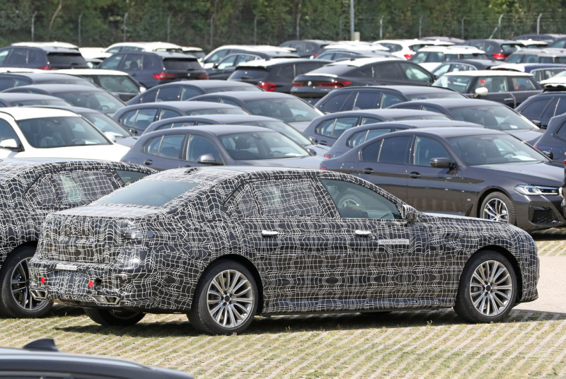 「BMW・7シリーズ次世代型、EVとPHEVモデルをダブルスクープ！」の10枚目の画像