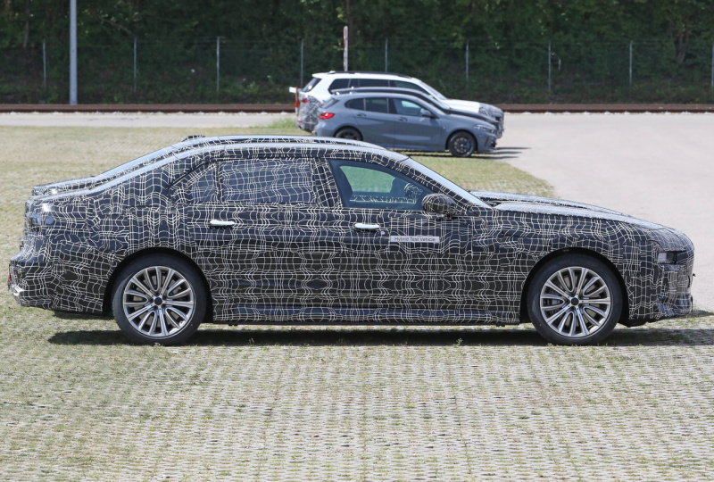 「BMW・7シリーズ次世代型、EVとPHEVモデルをダブルスクープ！」の11枚目の画像