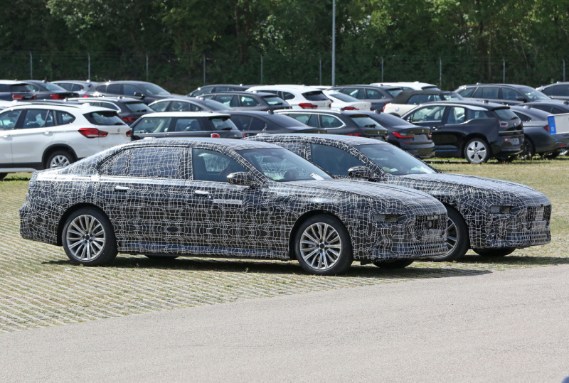 「BMW・7シリーズ次世代型、EVとPHEVモデルをダブルスクープ！」の12枚目の画像