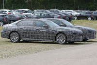「BMW・7シリーズ次世代型、EVとPHEVモデルをダブルスクープ！」の7枚目の画像ギャラリーへのリンク