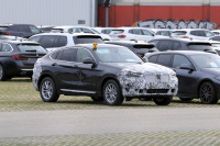 「BMW X4大幅改良へ。大型ドットグリル装備車の正体は!?」の2枚目の画像ギャラリーへのリンク