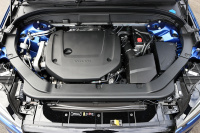 ボルボ・XC60のダブル過給器＋モーターの「B6」は速くて、スマートな走りが楽しめる - Volvo_XC60_20201023_7