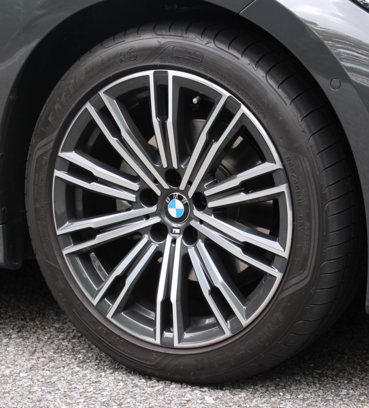 「BMW 3シリーズツーリング（2.0Lディーゼル）は、BMWらしさに溢れた傑作スポーツワゴン」の8枚目の画像