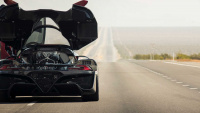 「ついに最高速500km/h以上に到達！　夢のスーパーカーSSC「トゥアタラ」、市販車最速ブガッティを抜き去る」の6枚目の画像ギャラリーへのリンク