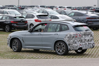 BMW X3が大幅改良へ。高性能モデル「M40i」、市販型パーツ装着完了！ - BMW X3 M40i facelift (6)