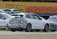 BMW X3が大幅改良へ。高性能モデル「M40i」、市販型パーツ装着完了！ - BMW X3 facelift 1