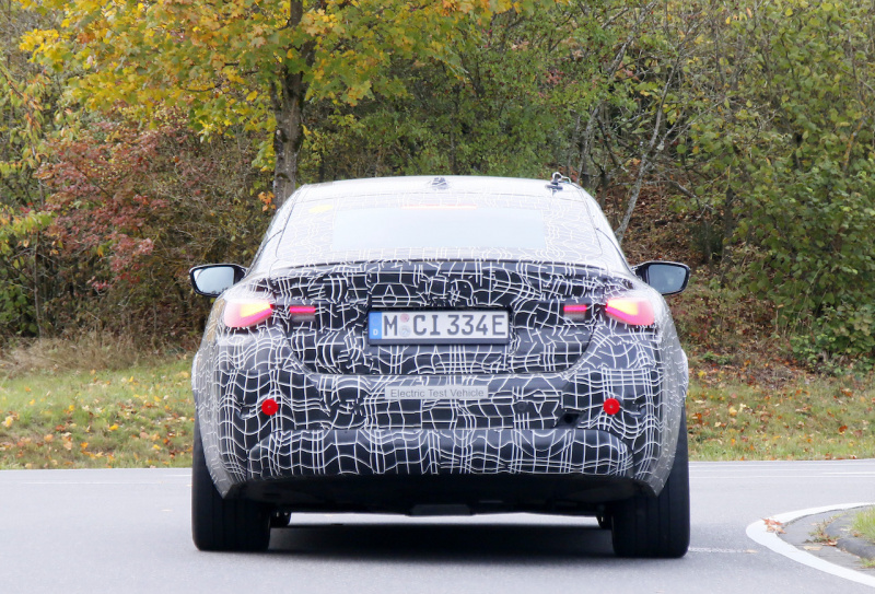 「BMW「M」ブランド初のフルEV発売確定！　プロトタイプを激写」の9枚目の画像