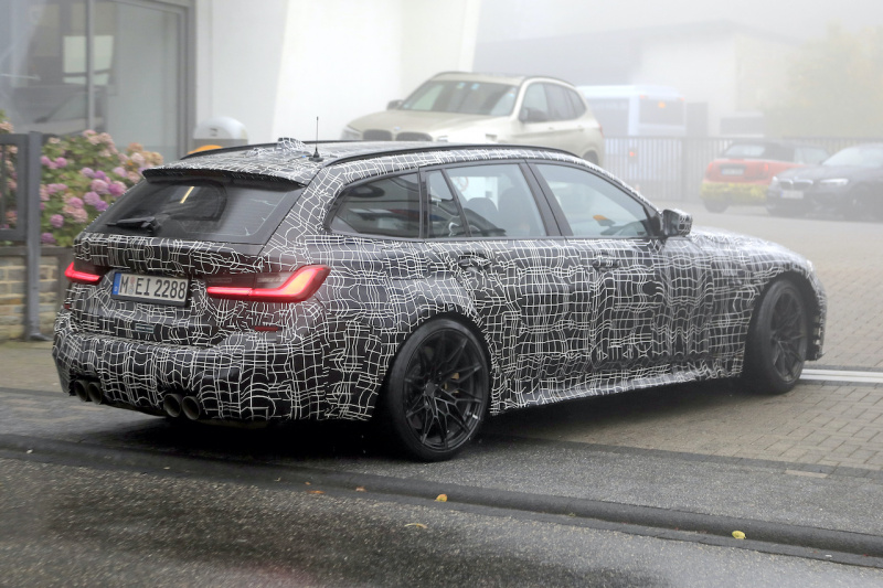 「2022年発売へ！　BMW M3初のツーリング、最新プロトタイプをキャッチ」の7枚目の画像