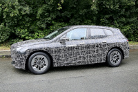 発表秒読み。BMWフラッグシップ電気SUV「iNEXT」、市販型は1千万円超え！ - Spy shot of secretly tested future car