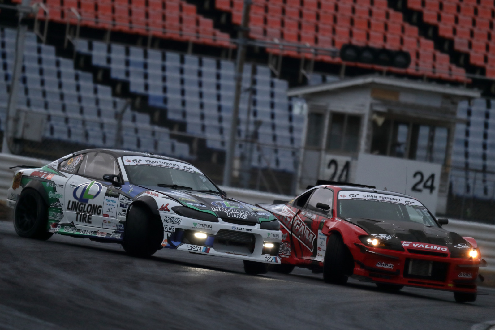 D1gp Tirewars 07 画像 白熱するd1タイヤ戦争 第5戦では3メーカーが表彰台を分け合う D1gp Clicccar Com