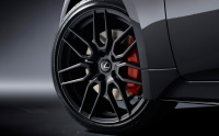 「新型レクサスISにBBS製マットブラック塗装アルミホイールなどを備えた特別仕様車の“F SPORT Mode Black”を設定【新車】」の3枚目の画像ギャラリーへのリンク