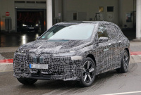 「光るハンドル装備！BMW「iNEXT」または「i5」は発表秒読みフラッグシップ電動SUV !!」の3枚目の画像ギャラリーへのリンク