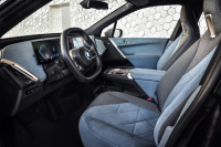 「BMWが次世代EVの大型SUV「BMW iX」を公開」の3枚目の画像ギャラリーへのリンク