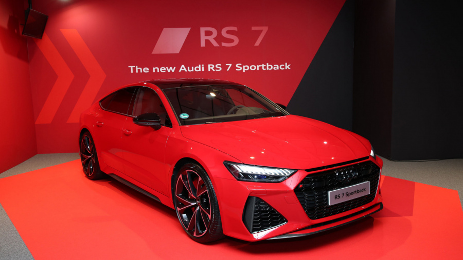 アウディからハイパフォーマンスモデルの Rs 6 アバント Rs 7 スポーツバック が新登場 新車 Clicccar Com