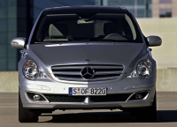 メルセデス・ベンツ Rクラス後継モデルは「GLR」!?　1000馬力のEVで復活の可能性 - Mercedes-Benz-R500-2006-1600-13