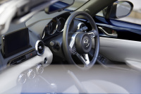 マツダ・ロードスター、RFに「ピュアホワイト」のインテリアカラーとボディカラーの「ディープクリスタルブルーマイカ」を新設定【新車】 - MAZDA_roadster_RF_20201211_2