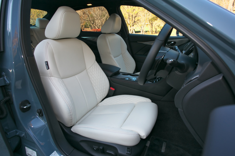 「スカイライン400Rの高いポテンシャルはワインディングだけでは測れない。次はサーキットで試したい！【ドリキン・新車試乗】」の8枚目の画像