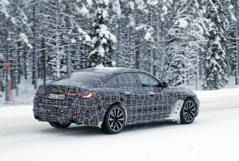 「BMW「4シリーズ グランクーペ」のデビューは間近!?　クーペ同様のメガ・キドニーグリルを装備か？」の8枚目の画像