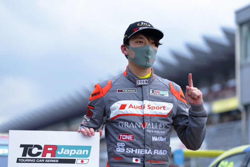 「Audi Team Hitotsuyama 篠原拓朗選手が2020シーズン2冠を達成！【TCRJ 2020】」の2枚目の画像