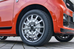 ヘリテージ ホンダ コーディネイトで新型n One Rs を仕立てる ホンダアクセスの純正アクセサリー Clicccar Com