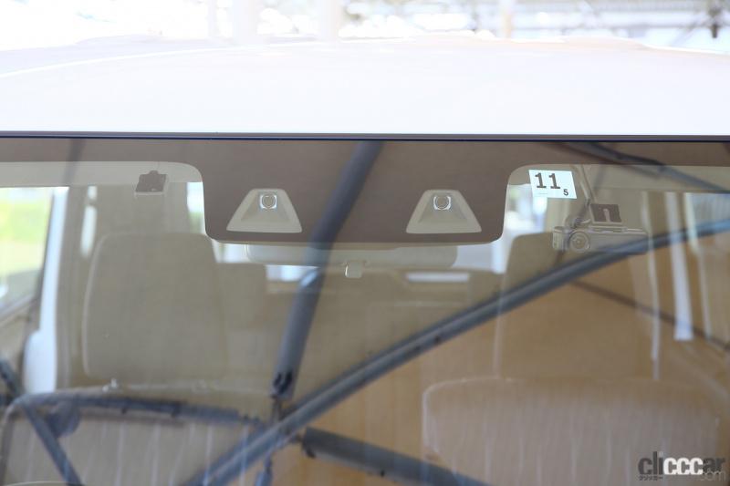 「新型スズキ・ソリオ／ソリオ・バンディットの安全装備、快適装備をチェック」の10枚目の画像