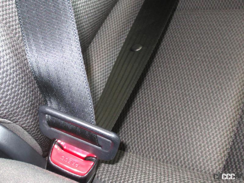 「一般道の後席シートベルトは未だに約60%が非着用！「締めていない」と衝突事故時に起こる危険性はどうなる？　」の6枚目の画像