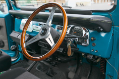 オートヴィヴィドのフルレストアで 40系ランドクルーザーが時を超えて復活 東京オートサロン21 Clicccar Com