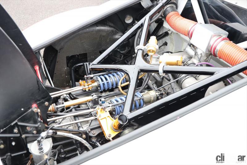 「タイムアタックマシンを祖に持つM’s Cayman GT3 Street Ver.のエアロボディキット【東京オートサロン2021】」の4枚目の画像