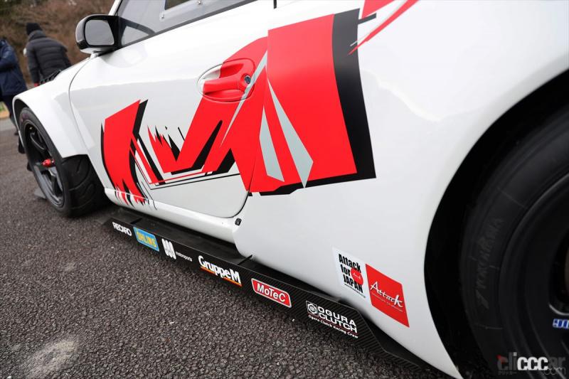 「タイムアタックマシンを祖に持つM’s Cayman GT3 Street Ver.のエアロボディキット【東京オートサロン2021】」の6枚目の画像