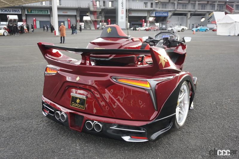 「スーパーカー並みの存在感。GORDONが提案するトライクの魅力【東京オートサロン2021】」の3枚目の画像