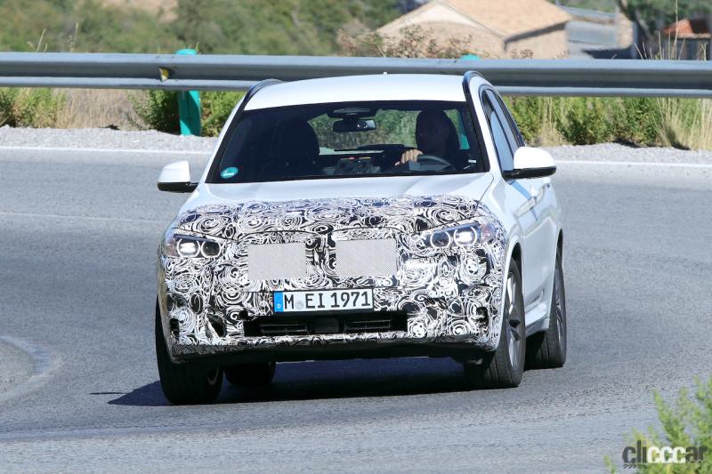「BMW X3が大幅改良へ！　新オペレーティングシステム搭載」の1枚目の画像