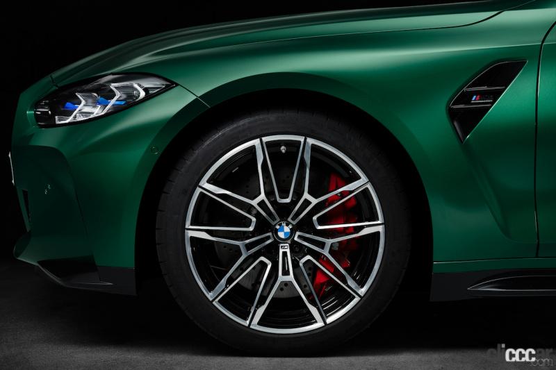 「縦型の大型キドニーグリルが迫力満点の新型BMW M3/M4が発売開始。価格は1025万円〜」の3枚目の画像