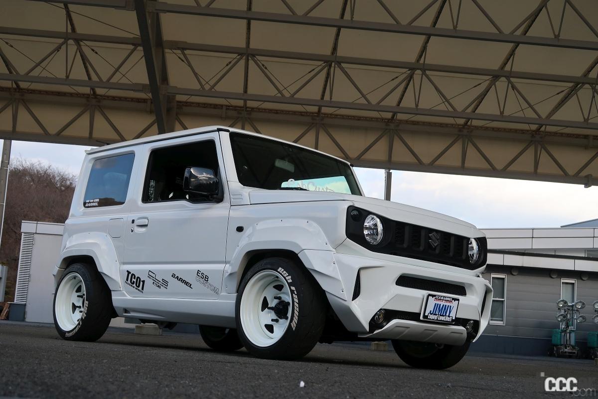 ローダウンのジムニーでドリフトしとく Esbが提案する独自のジムニーカスタマイズ 東京オートサロン21 Clicccar Com ローダウンのジムニーでドリフトしとく Esbが提案する独自のジムニーカスタマイズ 東京オートサロン21 Clicccar Com