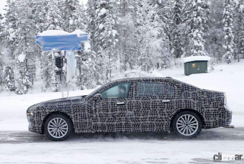 「BMW 7シリーズ次期型、上下2分割ヘッドライトや大型グリルを採用か？」の6枚目の画像