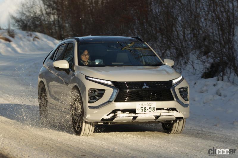 三菱エクリプスクロスphev 充電できるハイブリッドsuvは雪道ドライブでさらに本領発揮 Clicccar Com 三菱エクリプスクロスphev 充電できるハイブリッドsuvは雪道ドライブでさらに本領発揮 Clicccar Com
