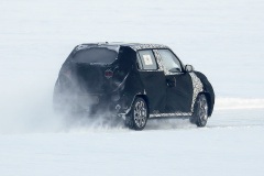 日本メーカーは戦々恐々 ヒュンダイの可愛いすぎる新型suv Ax1 市販型を初キャッチ Clicccar Com