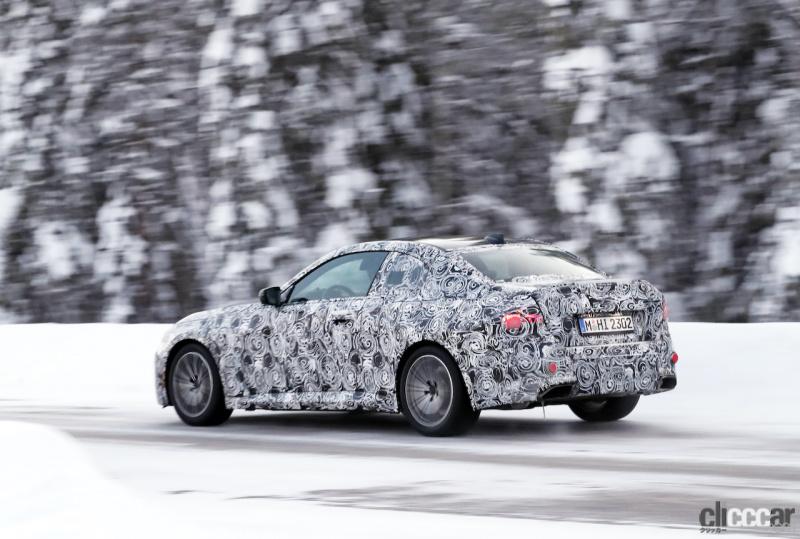 「345馬力の新グレード「M245i」設定。BMW 2シリーズクーペ次期型をキャッチ！」の8枚目の画像