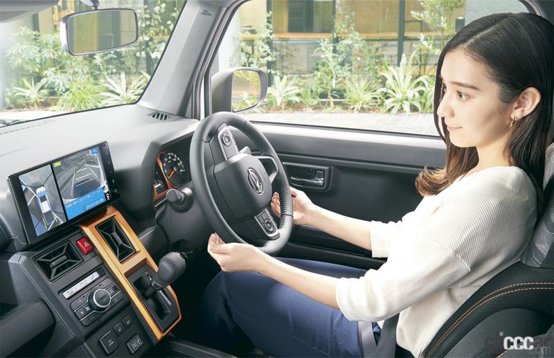 駐車が苦手な人も安心 ほぼ 自動駐車 ができる最新システム搭載の国産車 Clicccar Com 駐車が苦手な人も安心 ほぼ 自動駐車 ができる最新システム搭載の国産車 Clicccar Com