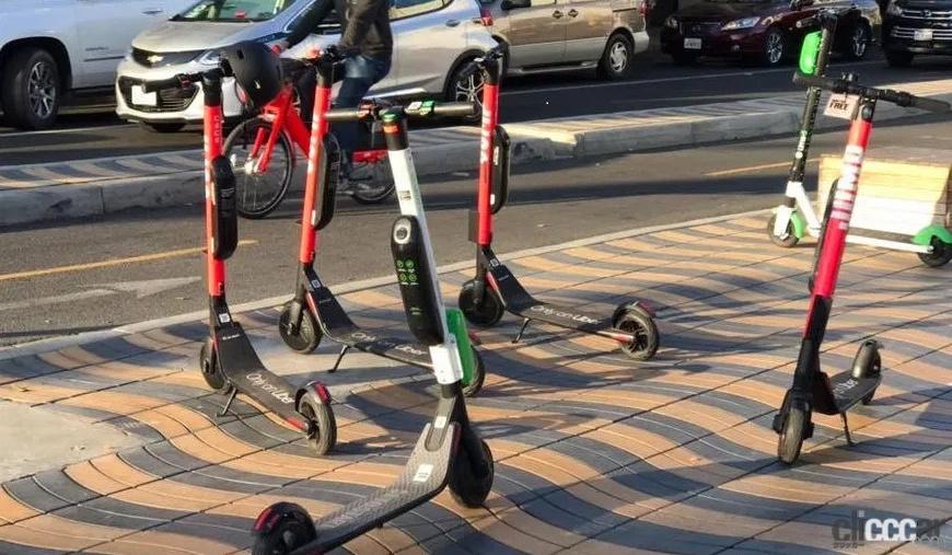 日本も電動キックボード解禁へ ただ車道を走らせたらクルマに轢かれるリスクも Clicccar Com