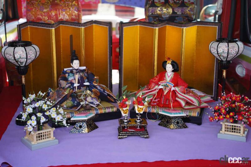 「執念で再現した伝統の和柄。ひな人形とともに地元を盛り上げるキューブ＆ドリフト侍のRX-7【東京オートサロン2021】」の8枚目の画像